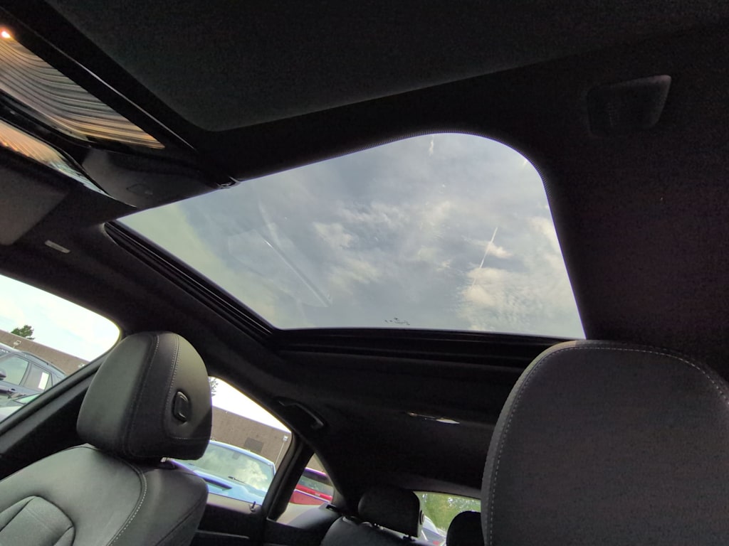 Thumbnail: 2023 BMW i4 - 28