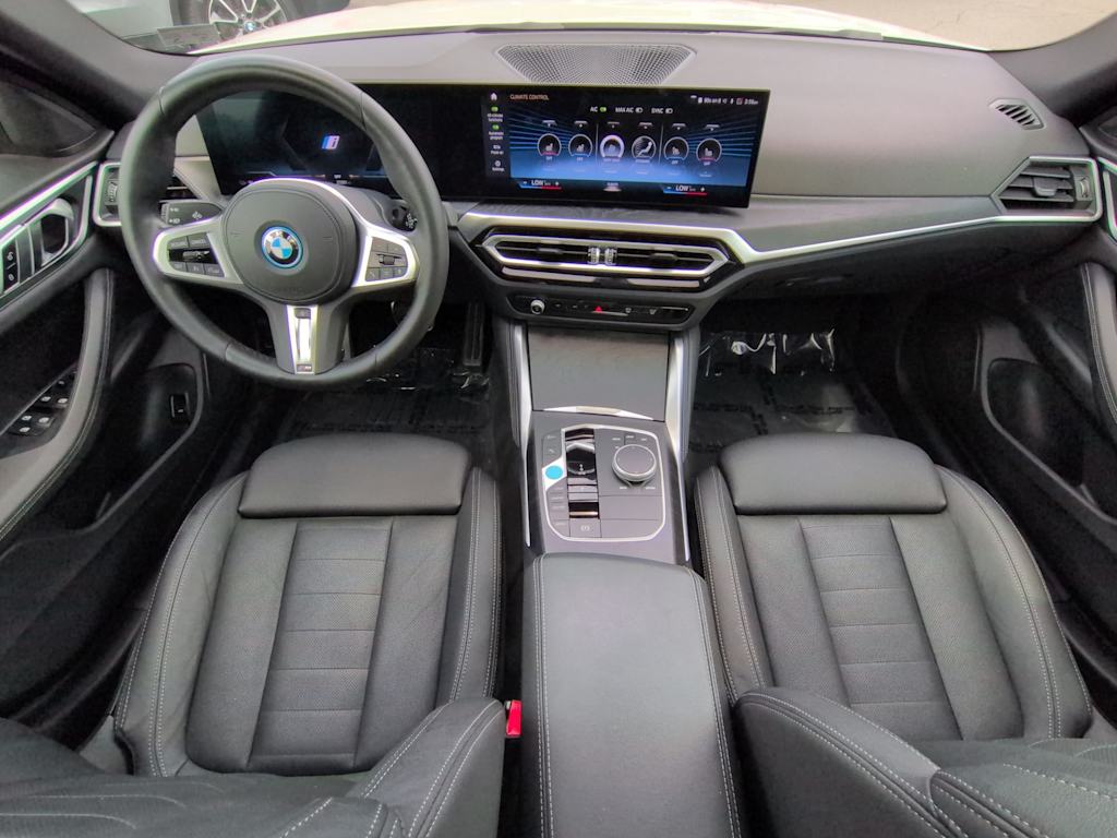 Thumbnail: 2023 BMW i4 - 9