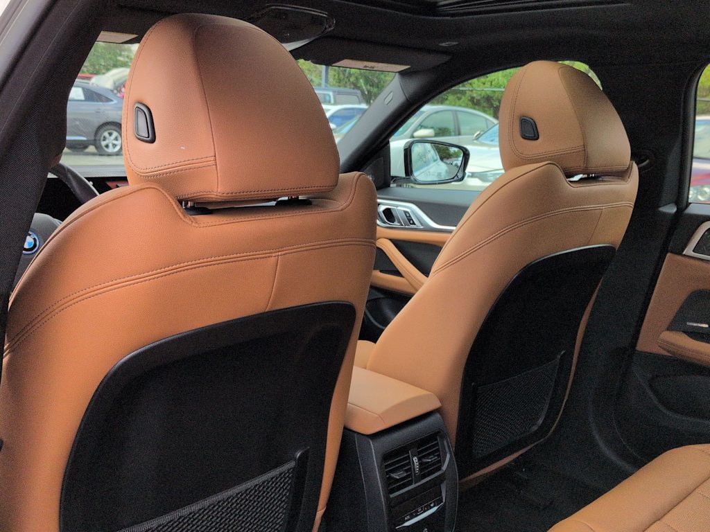 Thumbnail: 2023 BMW i4 - 11