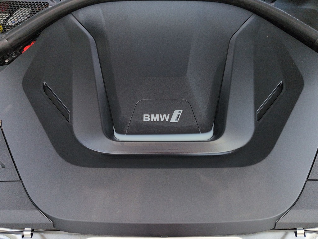 Thumbnail: 2023 BMW i4 - 24