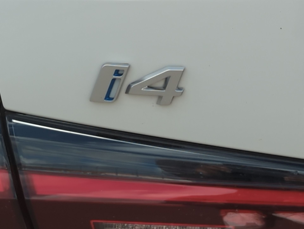2024 BMW i4 eDrive40 16