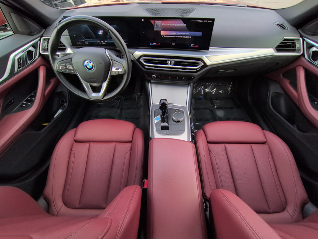 Thumbnail: 2023 BMW i4 - 10