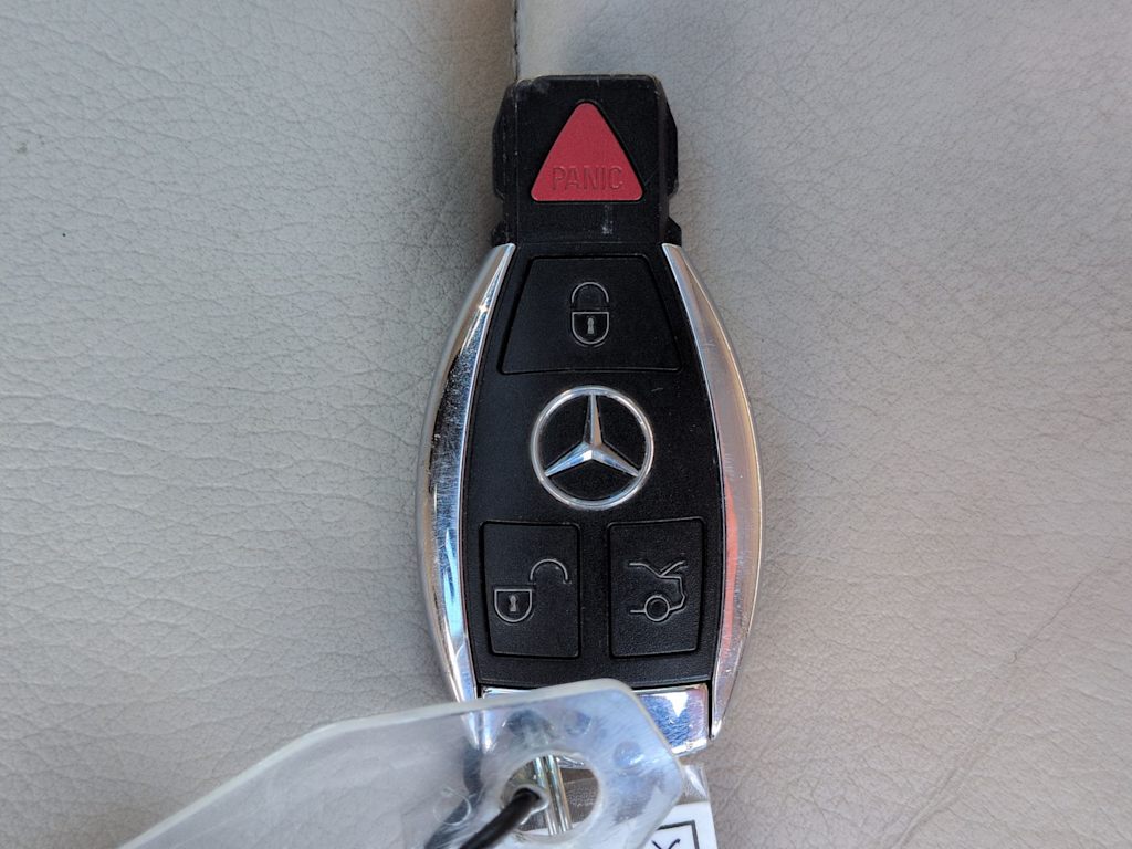 Thumbnail: 2015 Mercedes-Benz E-Class - 16
