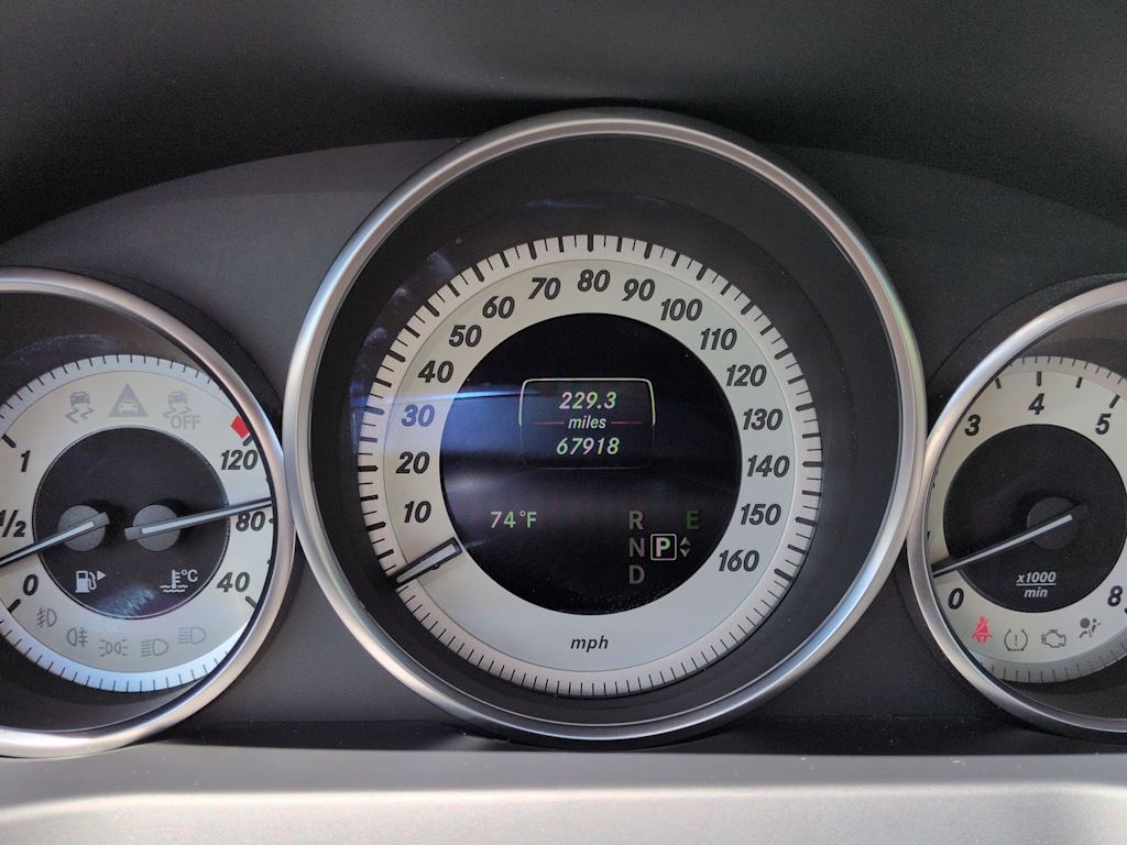 Thumbnail: 2015 Mercedes-Benz E-Class - 14