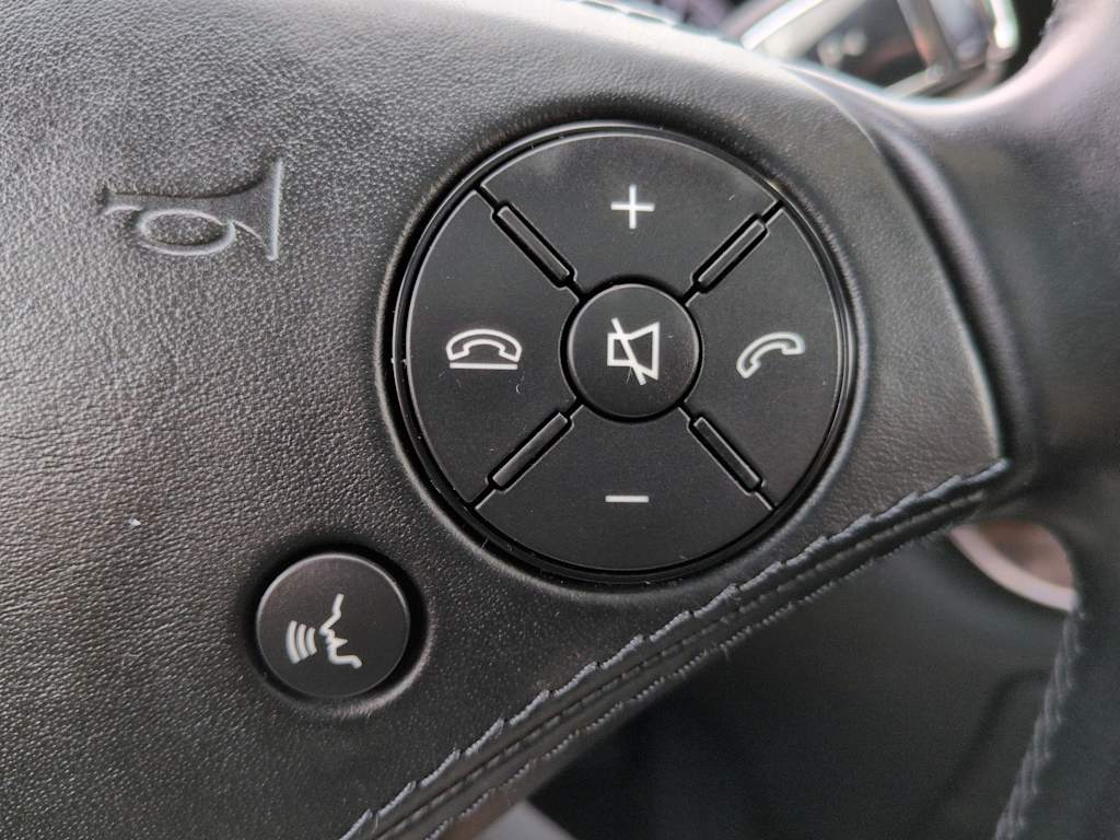 Thumbnail: 2010 Mercedes-Benz S-Class - 32