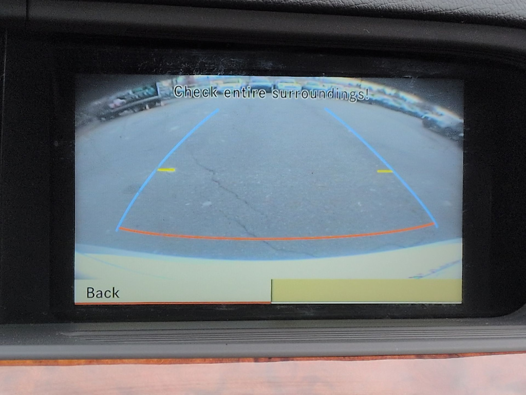 Thumbnail: 2010 Mercedes-Benz S-Class - 36