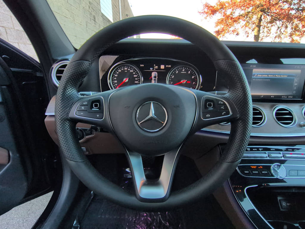 Thumbnail: 2017 Mercedes-Benz E-Class - 10