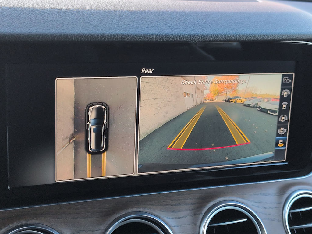 Thumbnail: 2017 Mercedes-Benz E-Class - 15