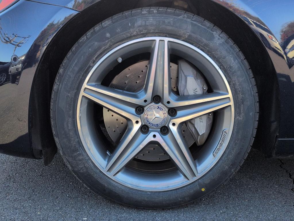 Thumbnail: 2017 Mercedes-Benz E-Class - 8