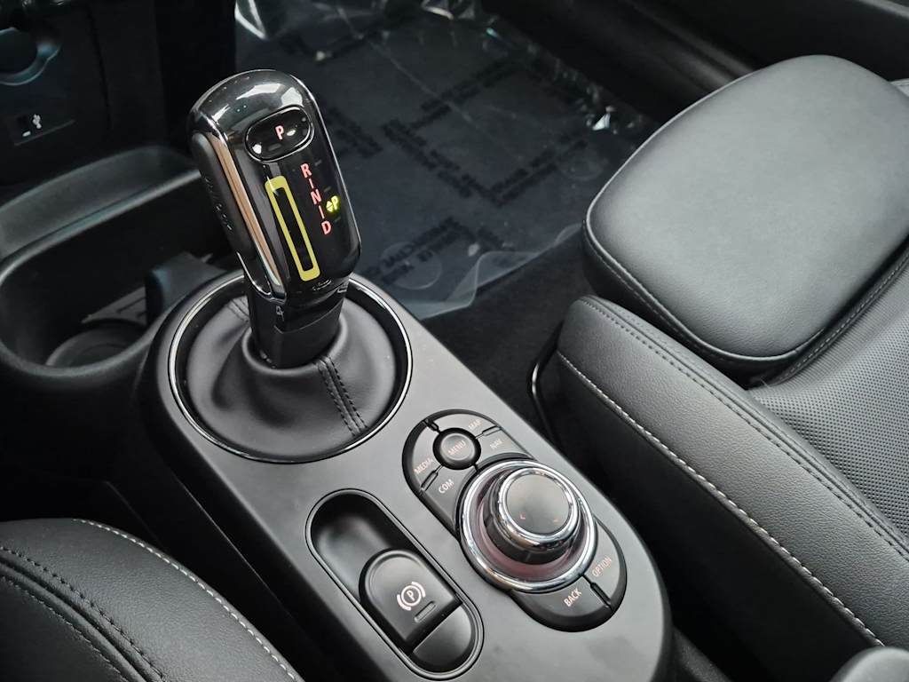 Thumbnail: 2024 MINI Cooper - 17