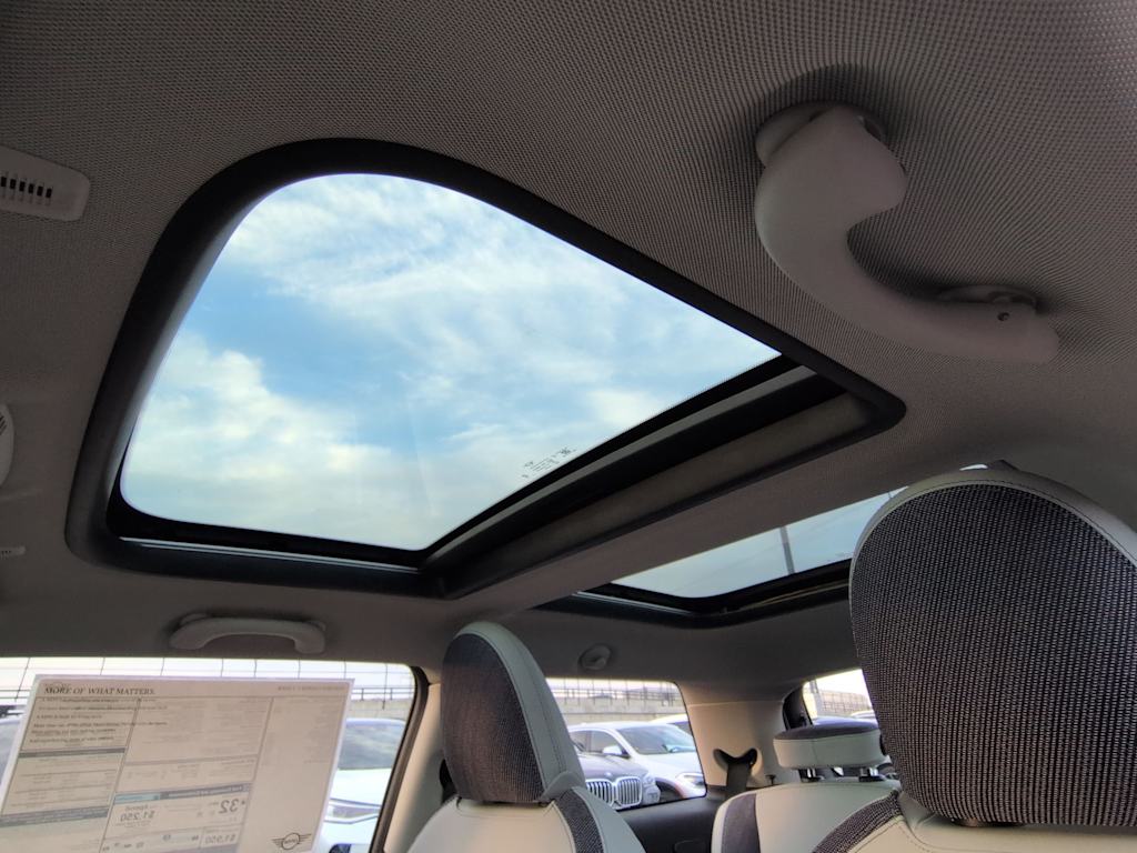 Thumbnail: 2026 MINI Cooper - 25