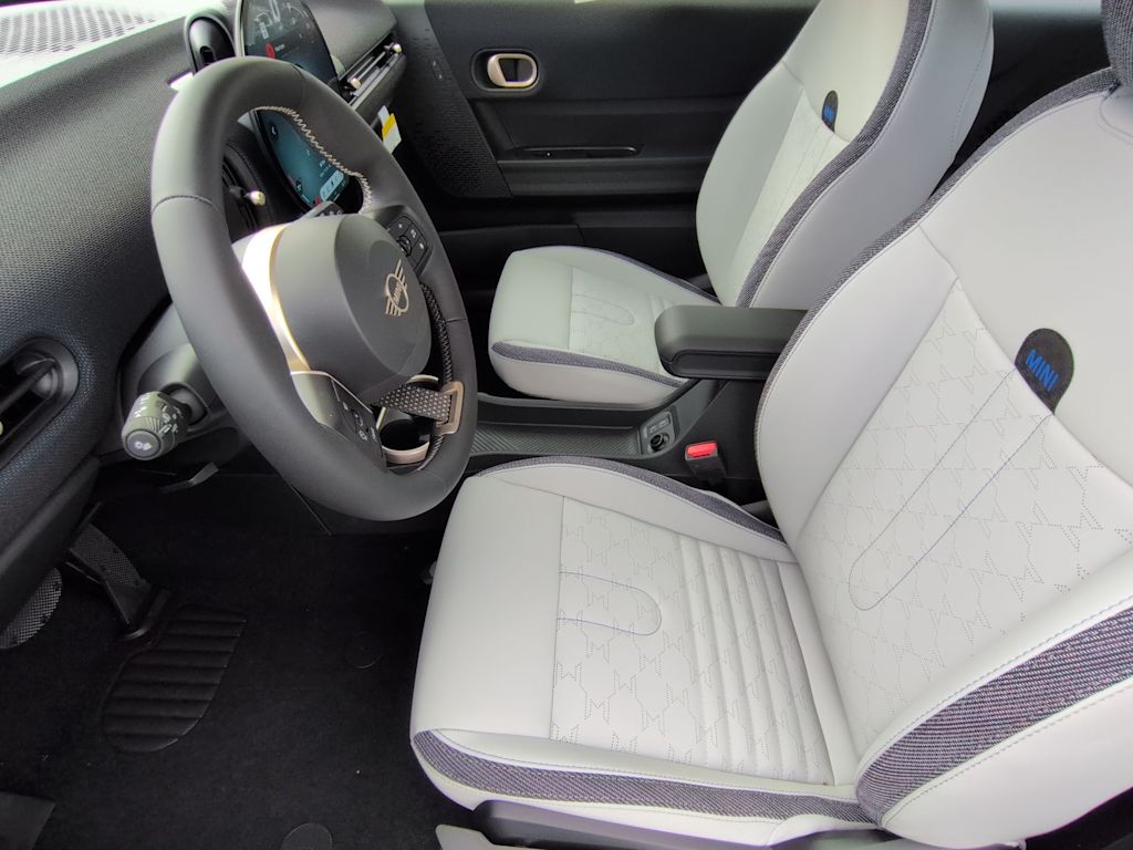 Thumbnail: 2026 MINI Cooper - 11