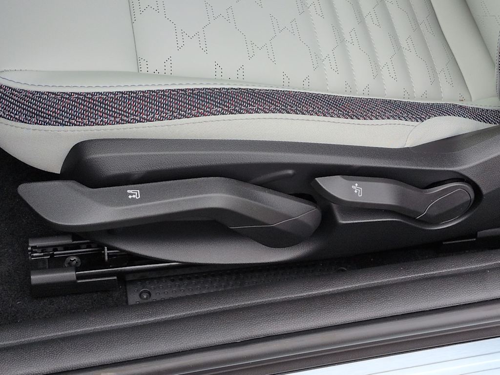 Thumbnail: 2026 MINI Cooper - 24