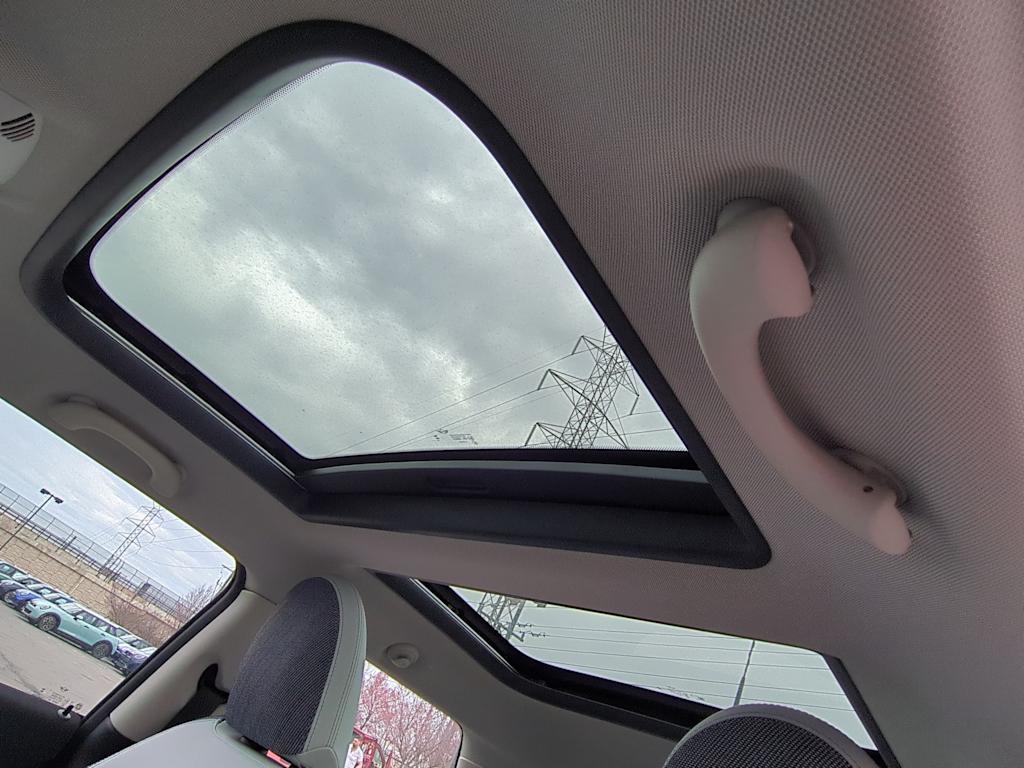 Thumbnail: 2025 MINI Cooper - 22