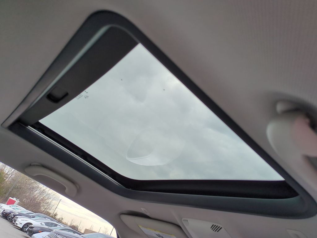 Thumbnail: 2025 MINI Cooper - 25