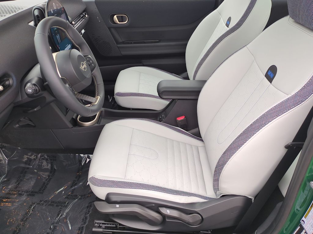 Thumbnail: 2025 MINI Cooper - 11