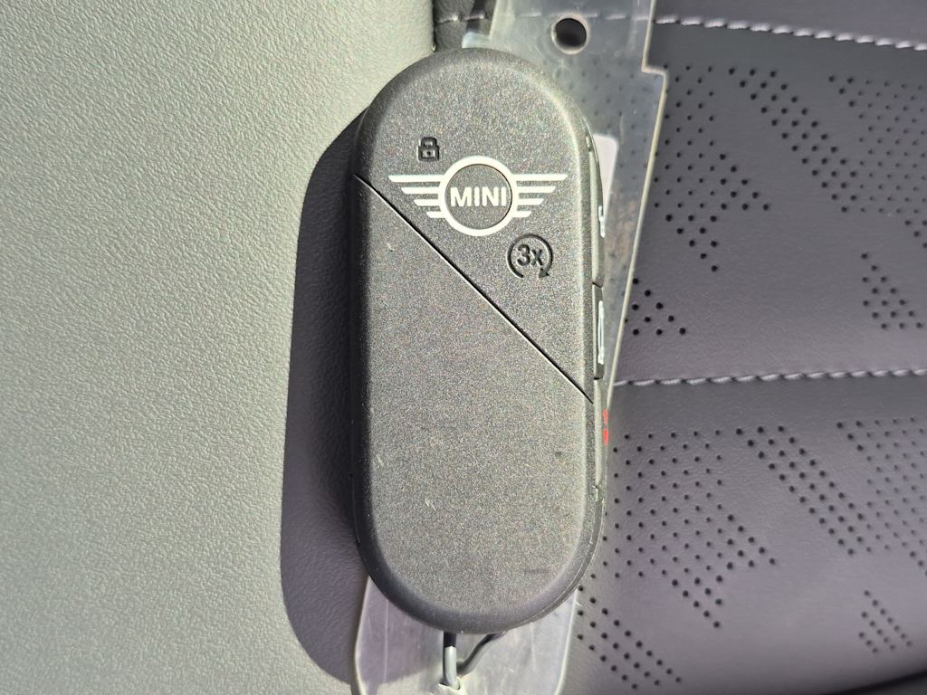 Thumbnail: 2026 MINI Cooper - 34