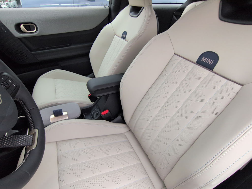 Thumbnail: 2026 MINI Cooper - 12