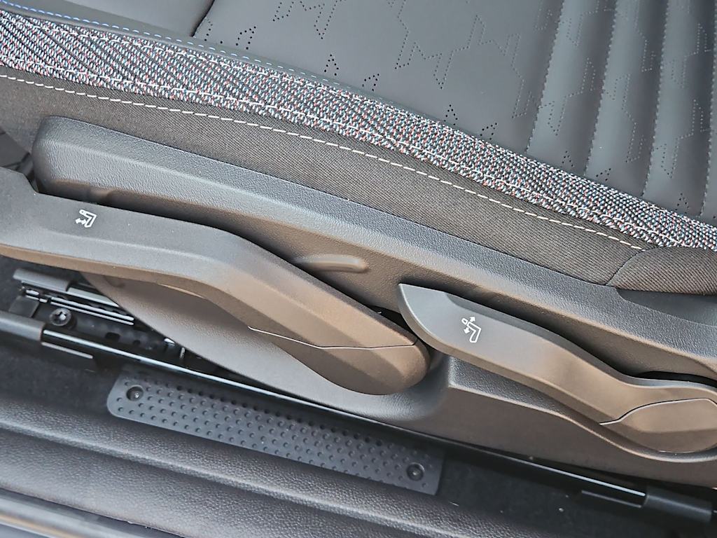 Thumbnail: 2026 MINI Cooper - 22