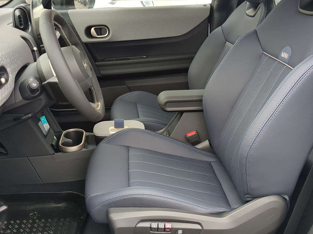 Thumbnail: 2026 MINI Cooper - 11