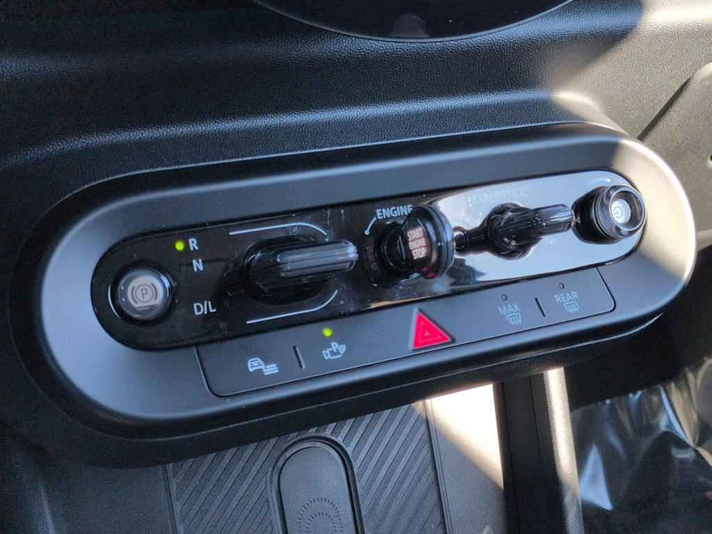 Thumbnail: 2025 MINI Cooper - 34