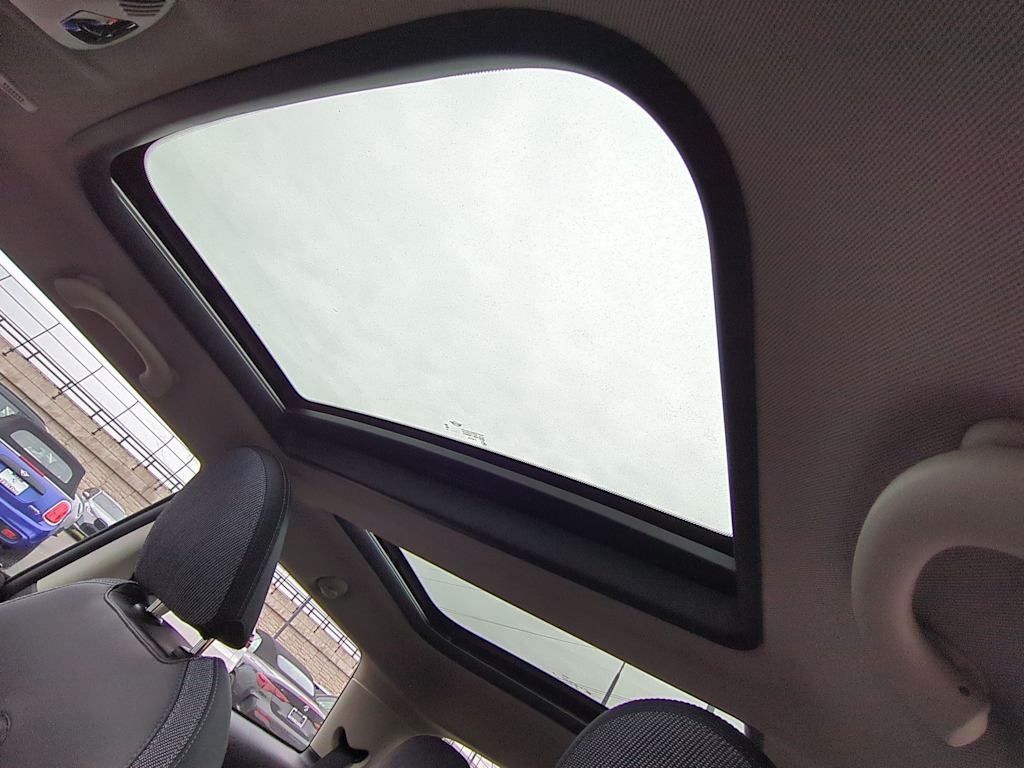 Thumbnail: 2025 MINI Cooper - 25