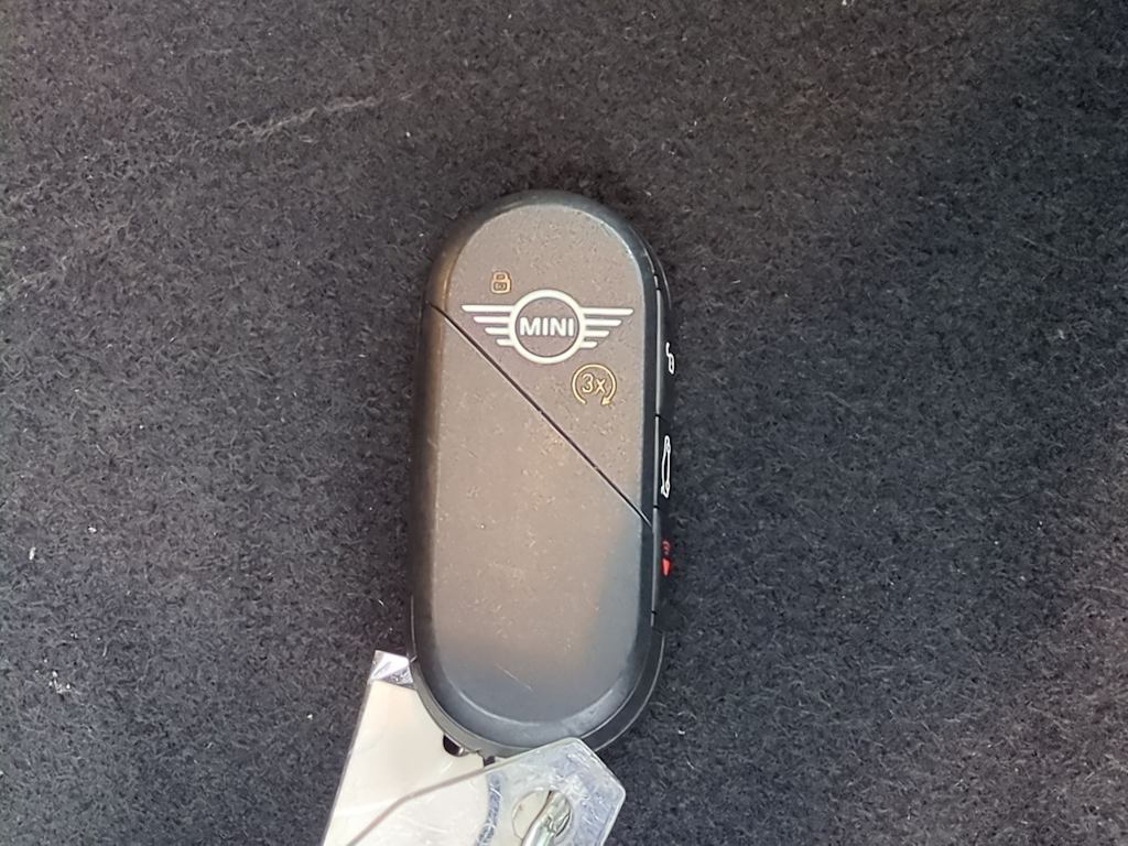 Thumbnail: 2025 MINI Cooper - 18