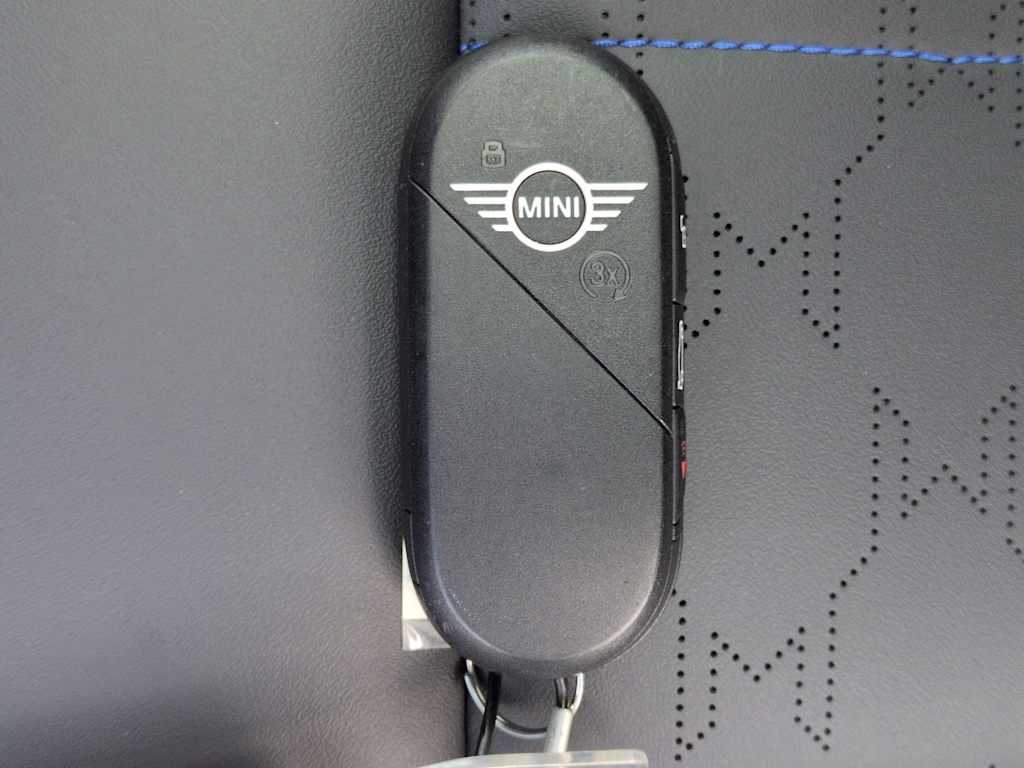Thumbnail: 2025 MINI Cooper - 35