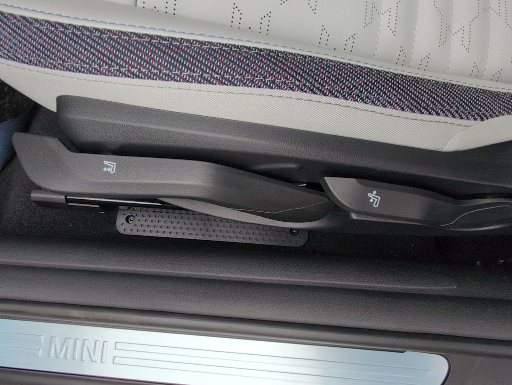 Thumbnail: 2026 MINI Cooper - 25