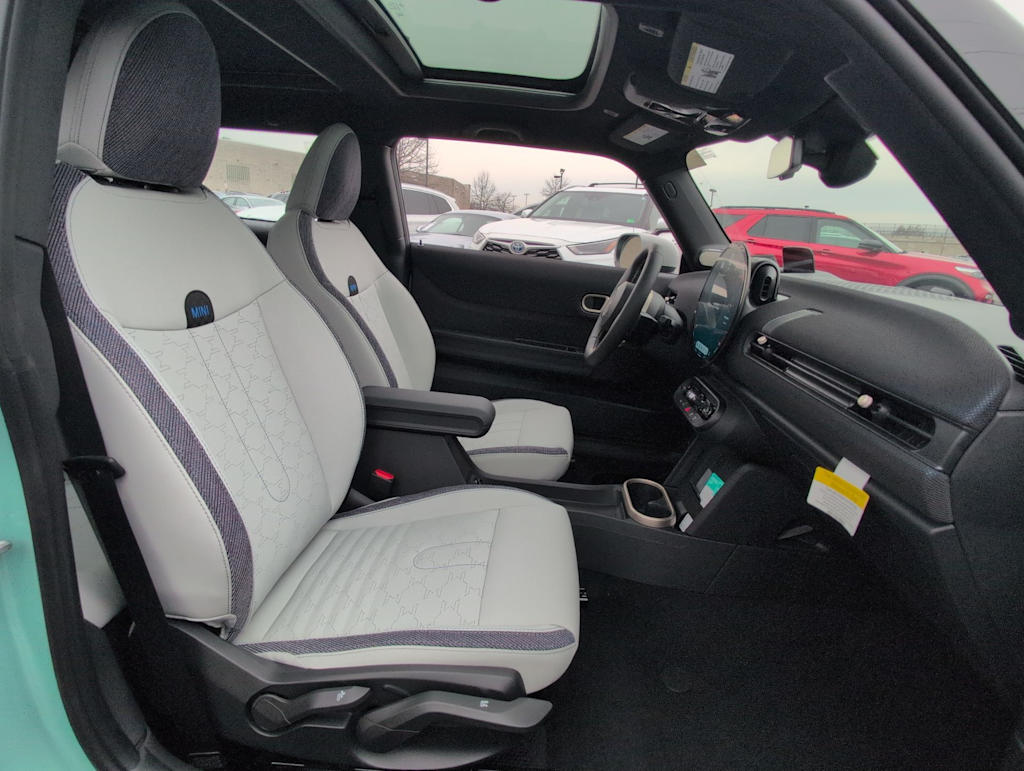 Thumbnail: 2026 MINI Cooper - 12