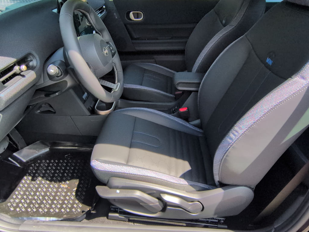 Thumbnail: 2026 MINI Cooper - 11