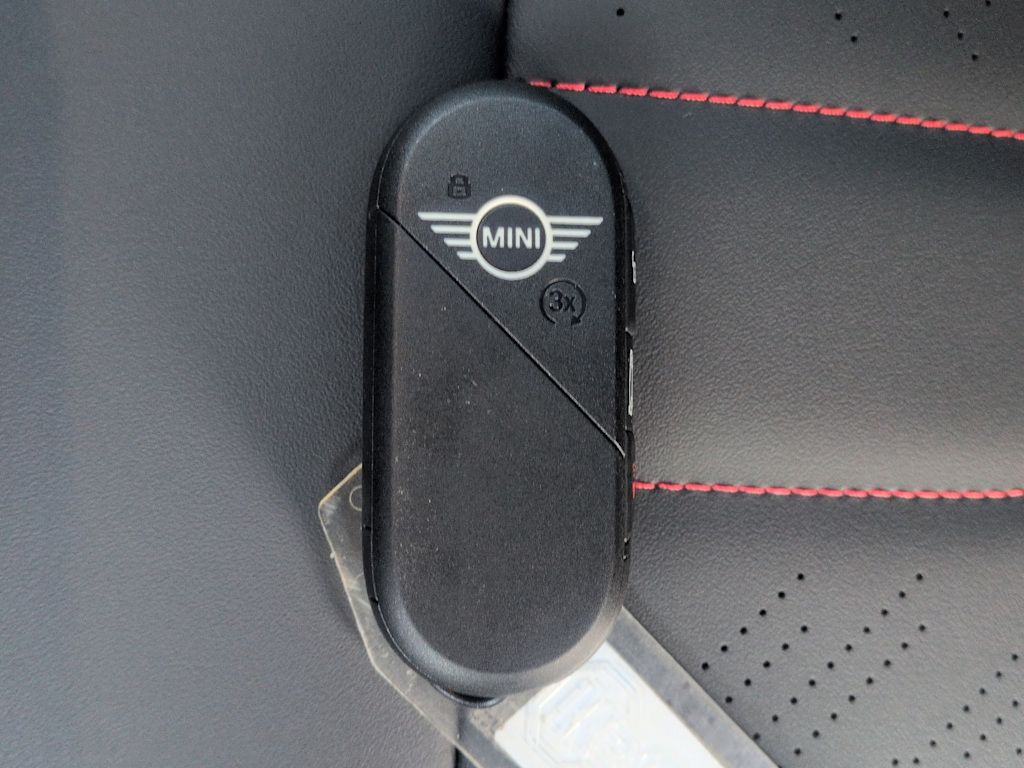 Thumbnail: 2026 MINI Cooper - 36