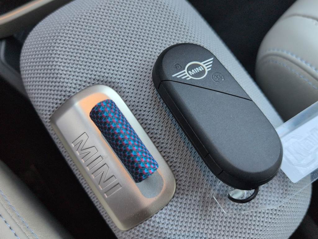 Thumbnail: 2026 MINI Cooper - 15