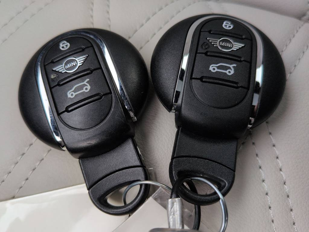 Thumbnail: 2023 MINI Cooper - 38