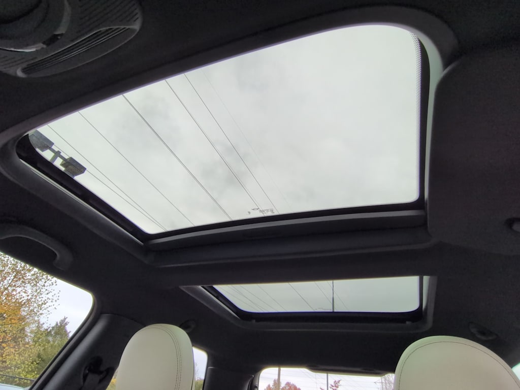 Thumbnail: 2023 MINI Cooper - 28