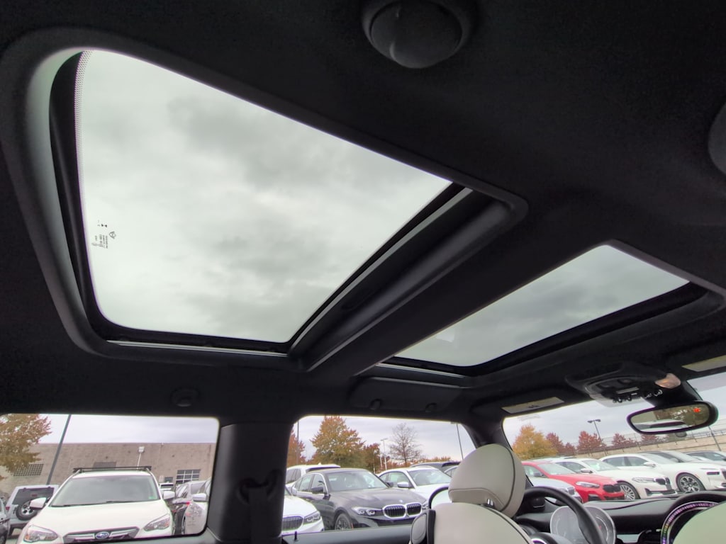 Thumbnail: 2023 MINI Cooper - 30