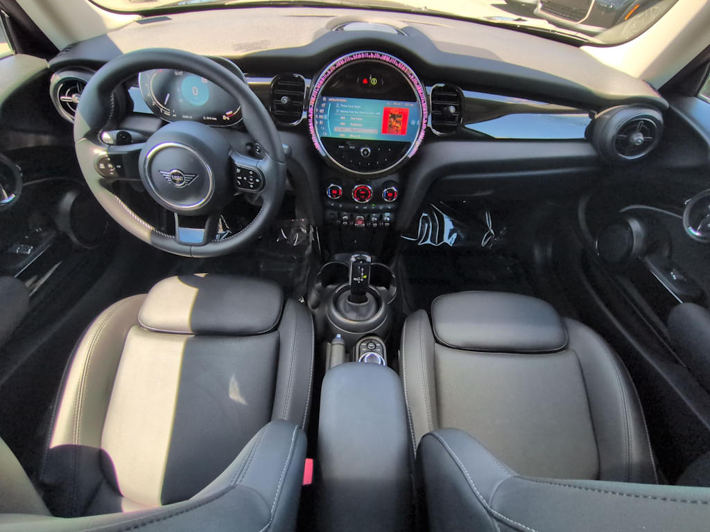 Thumbnail: 2024 MINI Cooper - 10