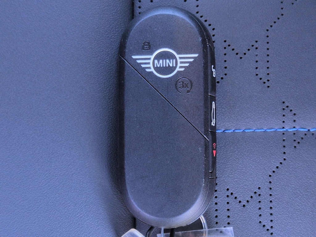 Thumbnail: 2025 MINI Cooper - 37