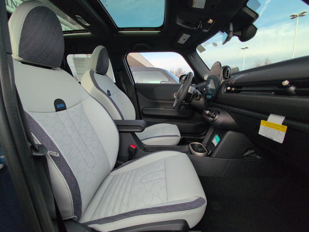 Thumbnail: 2026 MINI Cooper - 12