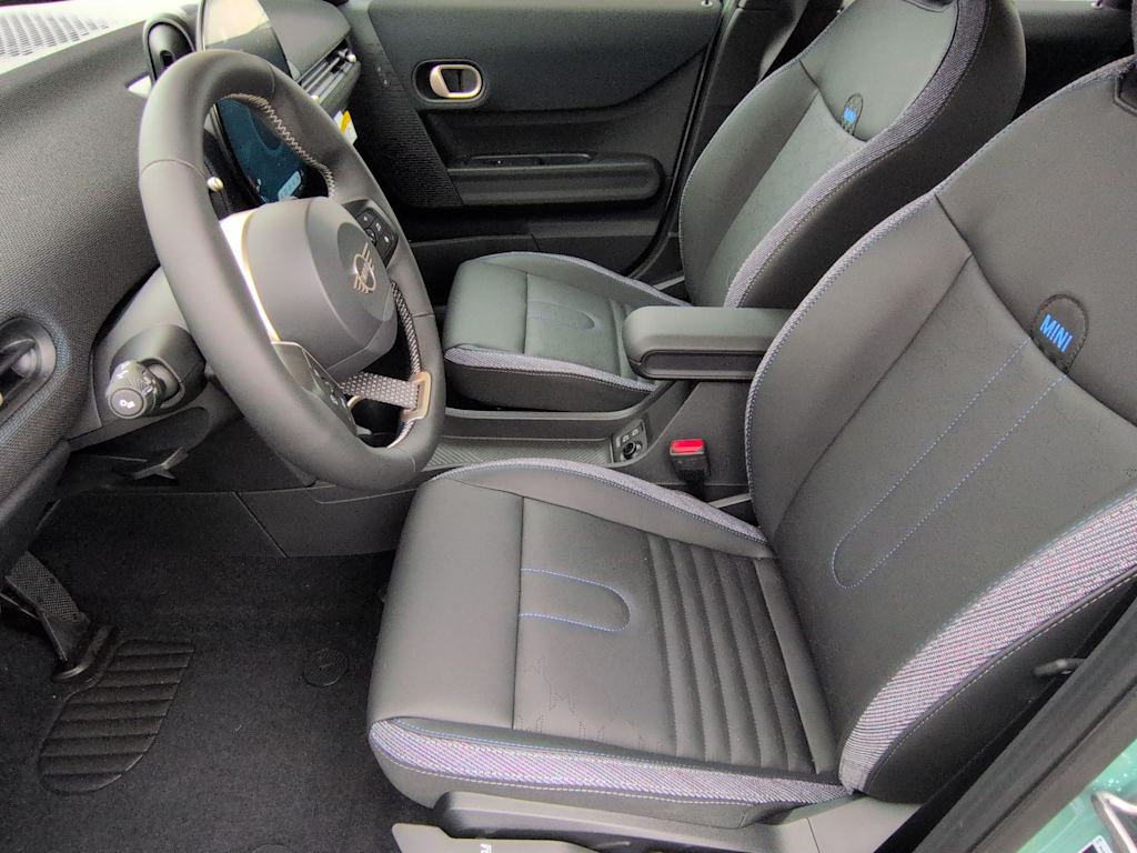 Thumbnail: 2026 MINI Cooper - 11