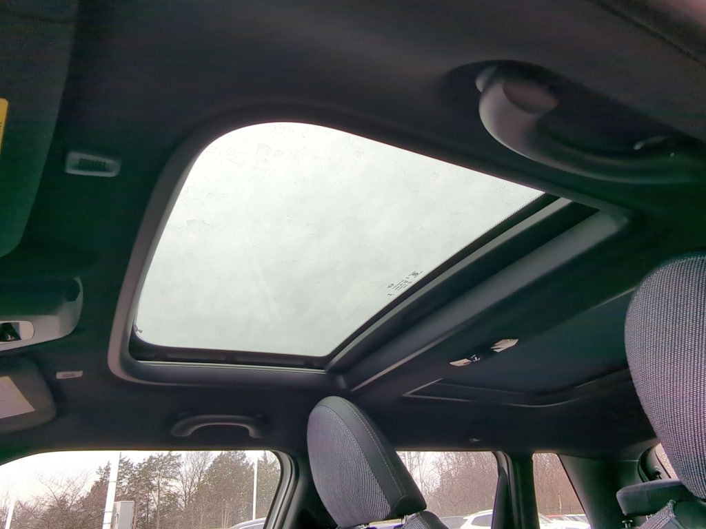 Thumbnail: 2026 MINI Cooper - 26