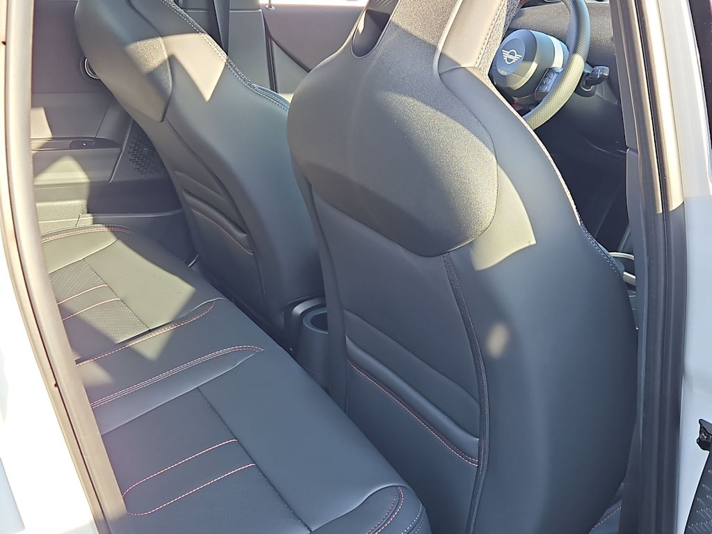 Thumbnail: 2026 MINI Cooper - 24