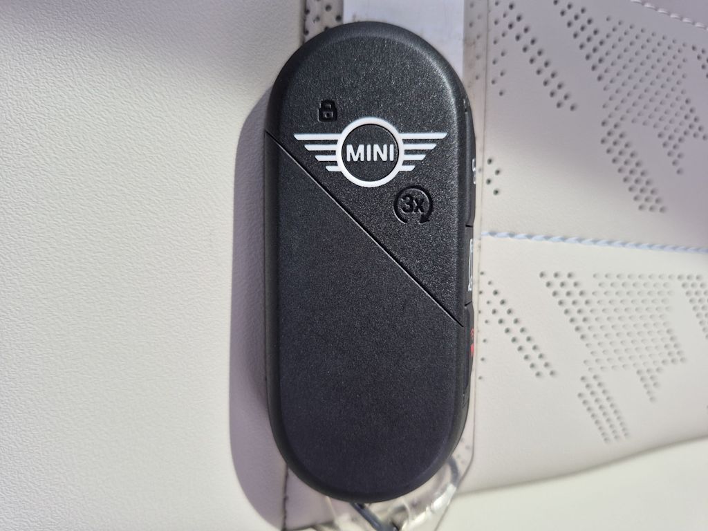Thumbnail: 2026 MINI Cooper - 37
