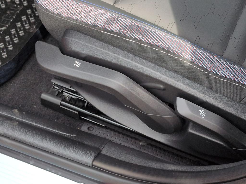 Thumbnail: 2026 MINI Cooper - 24