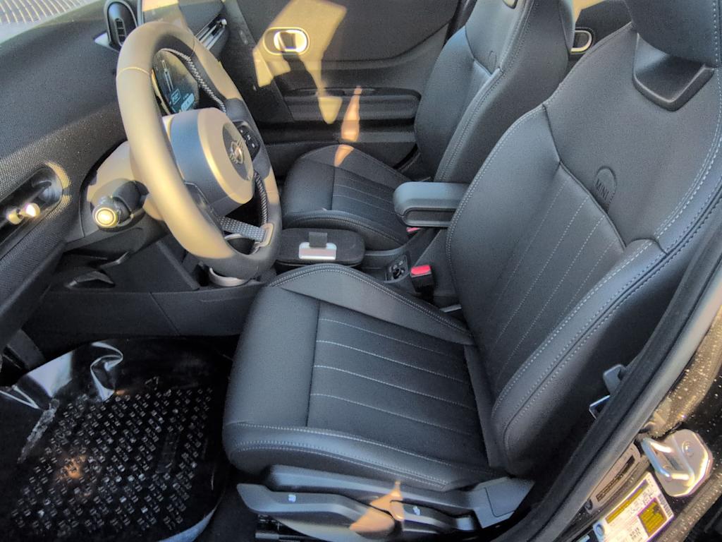 Thumbnail: 2026 MINI Cooper - 11