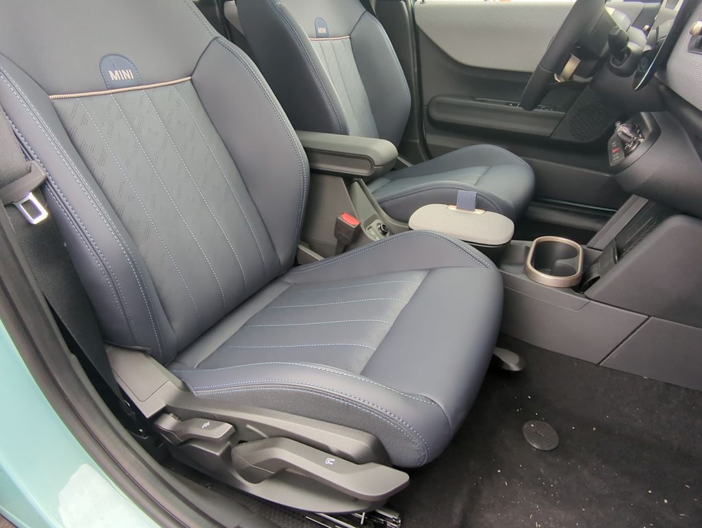 Thumbnail: 2025 MINI Cooper - 26