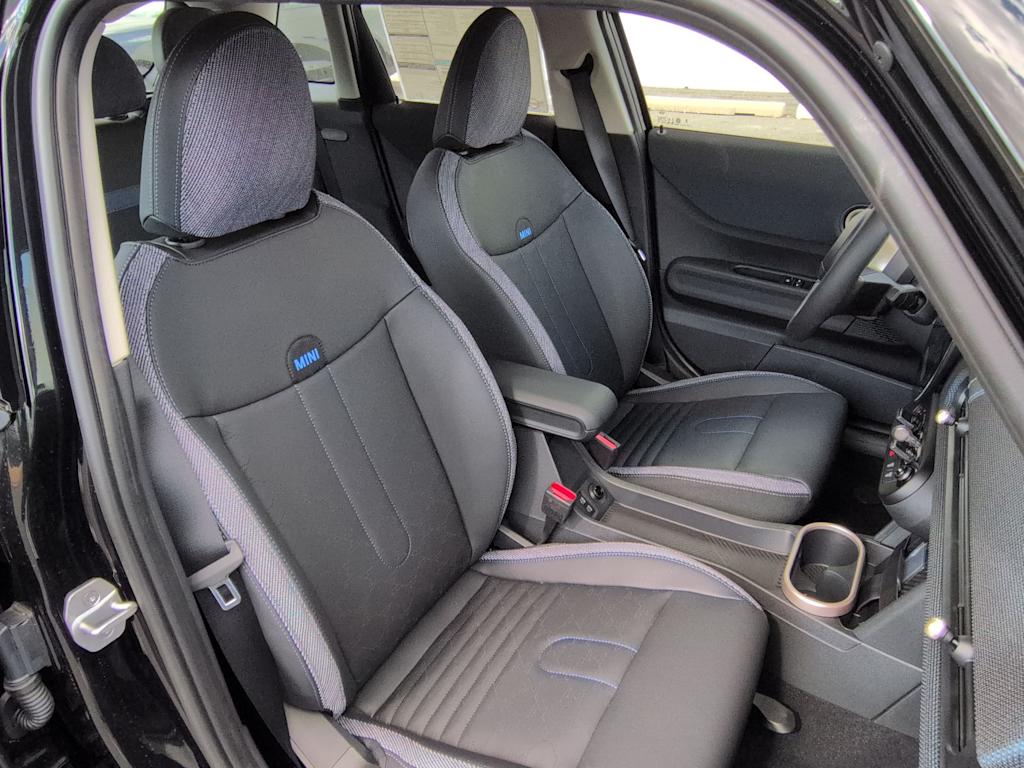 Thumbnail: 2026 MINI Cooper - 12