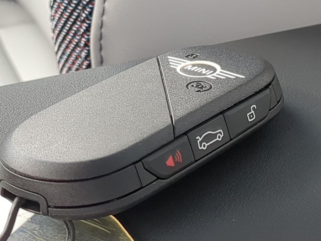 Thumbnail: 2026 MINI Cooper - 17