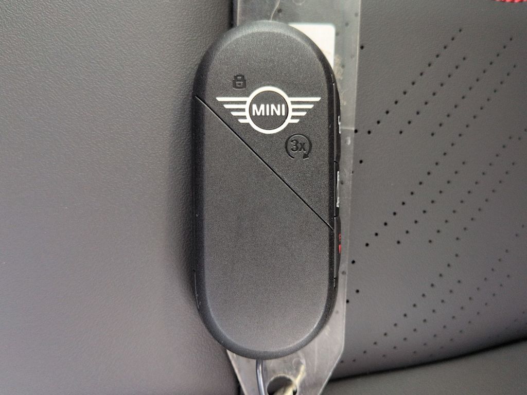 Thumbnail: 2026 MINI Cooper - 38