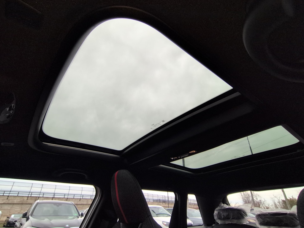 Thumbnail: 2026 MINI Cooper - 25